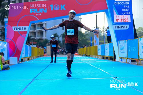 Race photo from Nu Skin Run 10K