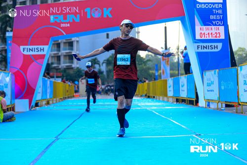 Race photo from Nu Skin Run 10K