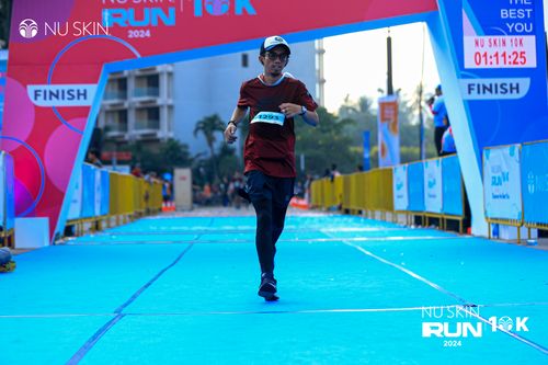 Race photo from Nu Skin Run 10K