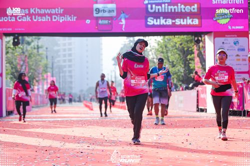 Race photo from Smartfren Run 2025 