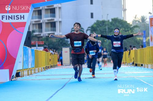 Race photo from Nu Skin Run 10K