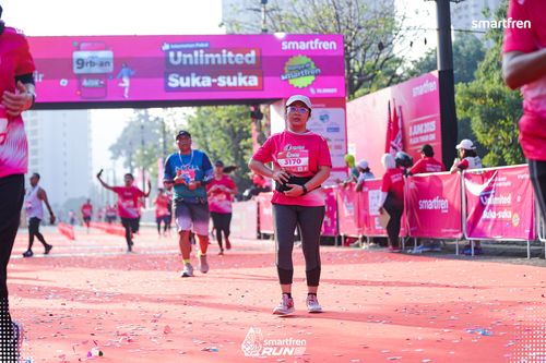 Race photo from Smartfren Run 2025 