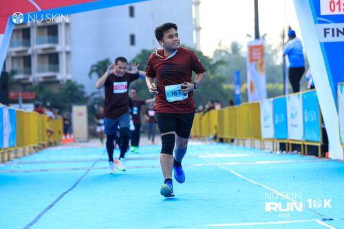 Race photo from Nu Skin Run 10K