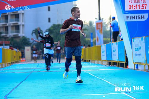 Race photo from Nu Skin Run 10K
