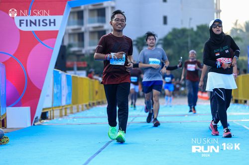 Race photo from Nu Skin Run 10K