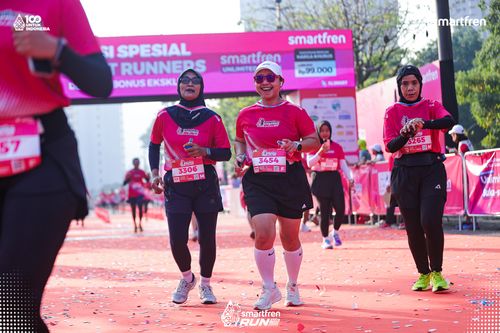 Race photo from Smartfren Run 2025 