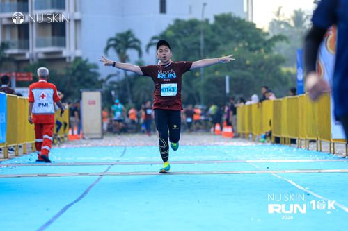 Race photo from Nu Skin Run 10K