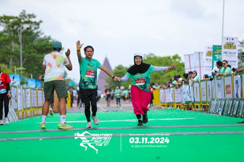 Race photo from Arutmin Borneo Run 2024