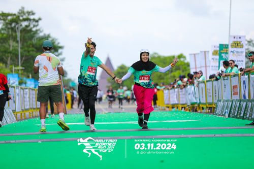 Race photo from Arutmin Borneo Run 2024