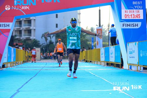 Race photo from Nu Skin Run 10K