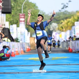 Race photo from BOGORUN 2026