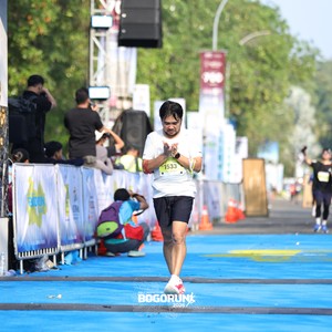 Race photo from BOGORUN 2026