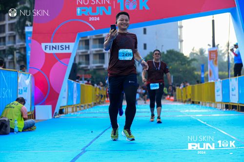 Race photo from Nu Skin Run 10K