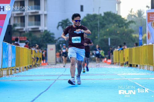 Race photo from Nu Skin Run 10K