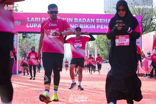 Race photo from Smartfren Run 2025 