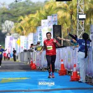 Race photo from BOGORUN 2026