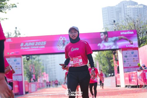Race photo from Smartfren Run 2025 