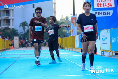 Race photo from Nu Skin Run 10K
