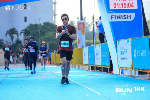 Race photo from Nu Skin Run 10K