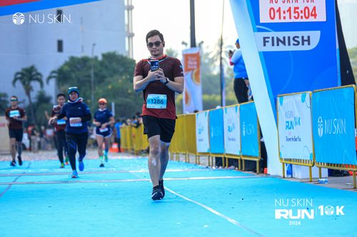 Race photo from Nu Skin Run 10K