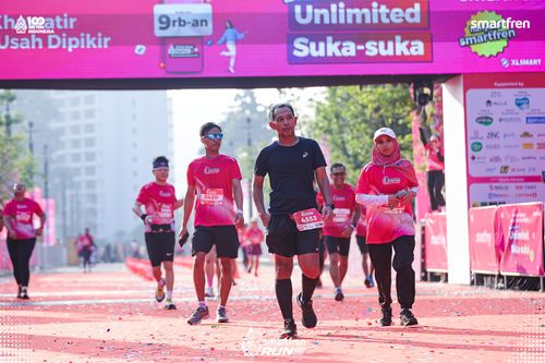 Race photo from Smartfren Run 2025 