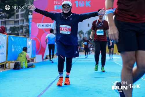 Race photo from Nu Skin Run 10K