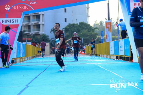 Race photo from Nu Skin Run 10K