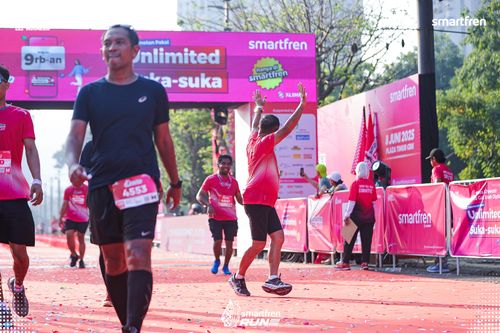 Race photo from Smartfren Run 2025 
