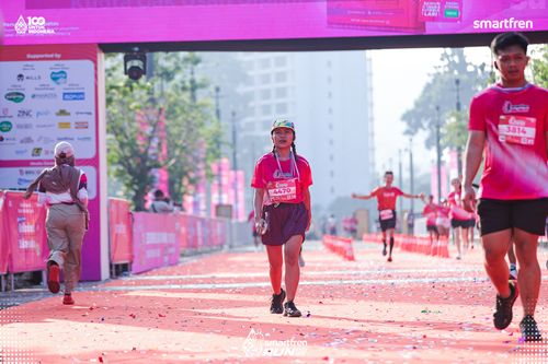 Race photo from Smartfren Run 2025 