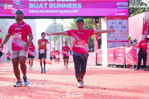 Race photo from Smartfren Run 2025 