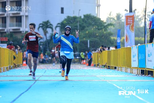 Race photo from Nu Skin Run 10K