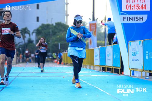 Race photo from Nu Skin Run 10K