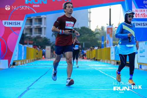 Race photo from Nu Skin Run 10K