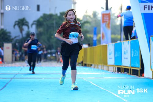 Race photo from Nu Skin Run 10K