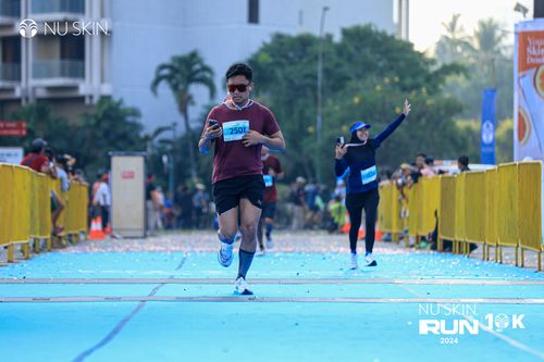 Race photo from Nu Skin Run 10K