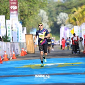 Race photo from BOGORUN 2026