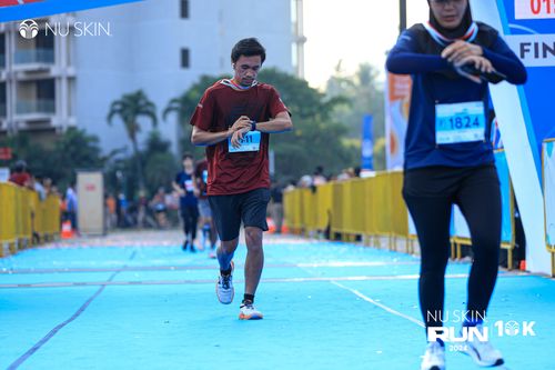 Race photo from Nu Skin Run 10K