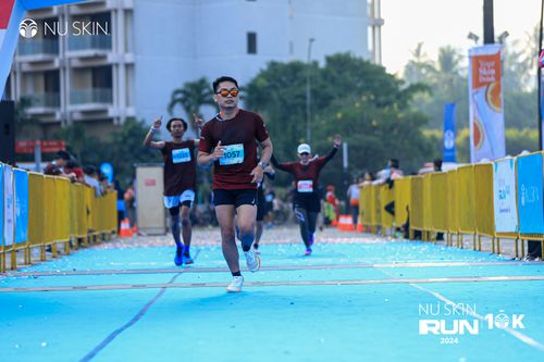 Race photo from Nu Skin Run 10K
