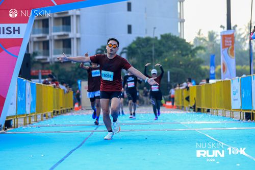 Race photo from Nu Skin Run 10K