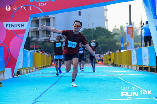 Race photo from Nu Skin Run 10K