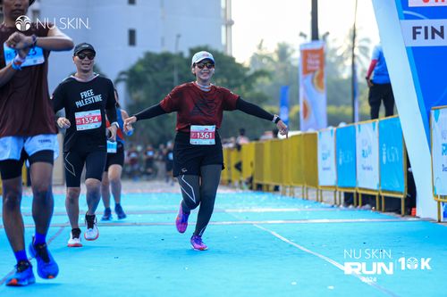 Race photo from Nu Skin Run 10K