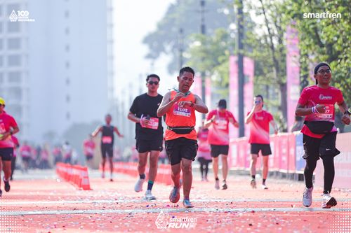 Race photo from Smartfren Run 2025 