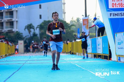 Race photo from Nu Skin Run 10K