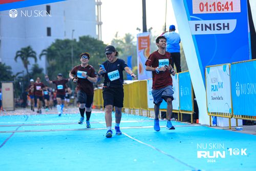 Race photo from Nu Skin Run 10K