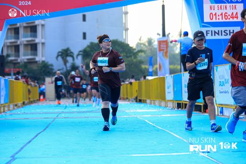 Race photo from Nu Skin Run 10K