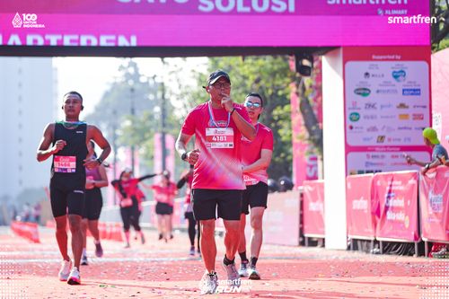 Race photo from Smartfren Run 2025 