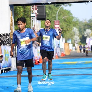 Race photo from BOGORUN 2026
