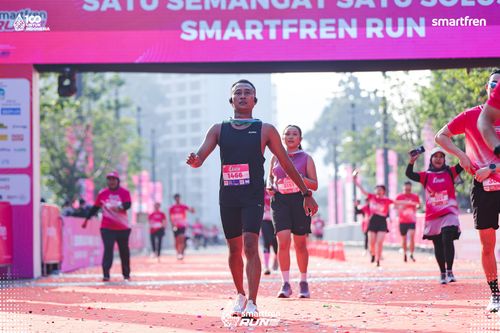 Race photo from Smartfren Run 2025 