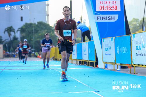 Race photo from Nu Skin Run 10K