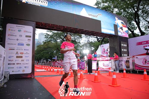 Race photo from Smartfren Run 2024